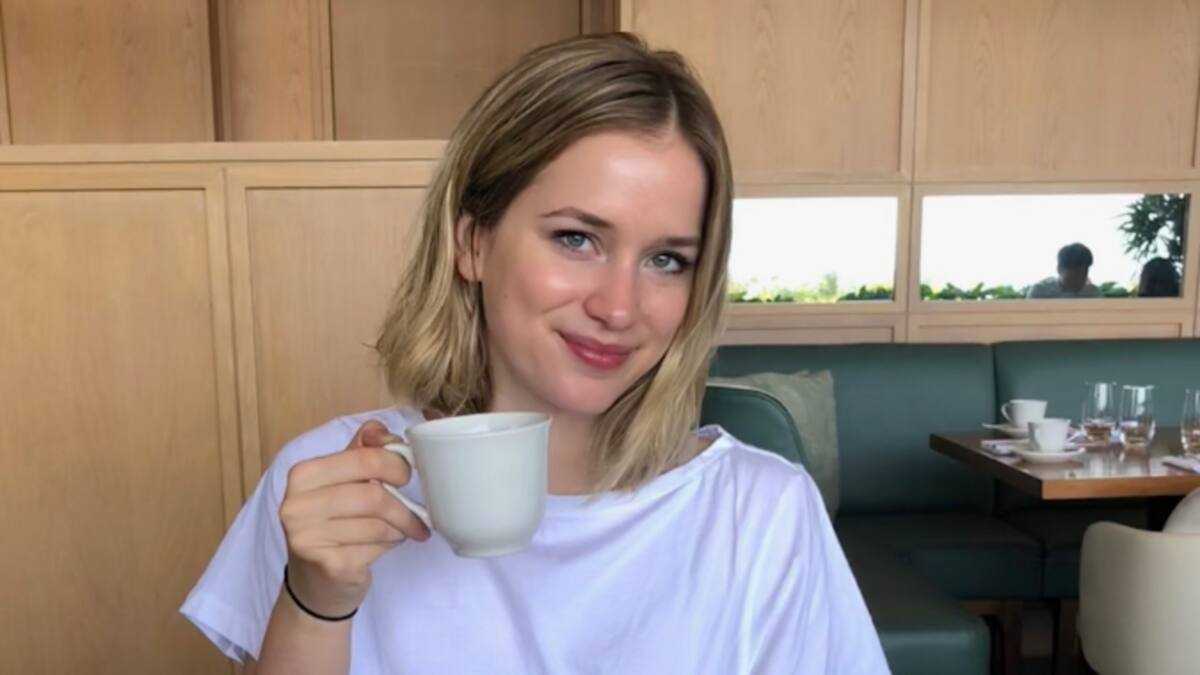 Elizabeth Lail bio: age, height, boyfriend, career - Legit.ng