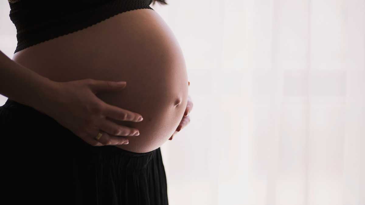 Our surrogate gave birth to a baby—The first time my husband bathed her, he said, “We can’t keep it.”