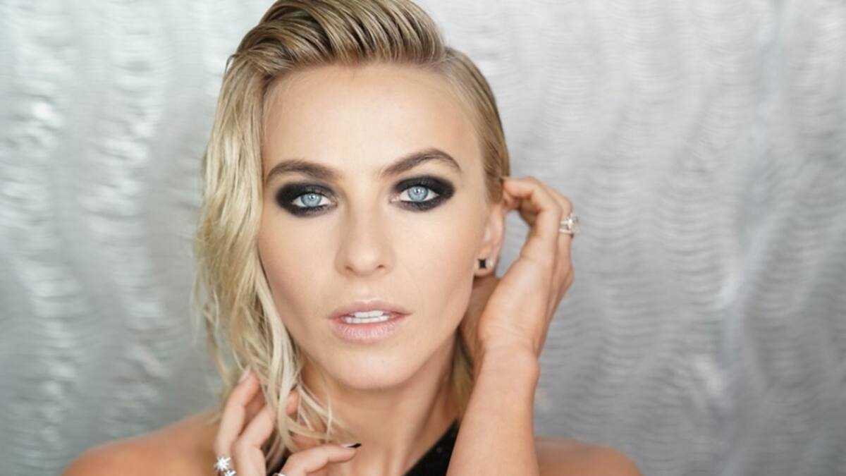 Julianne Hough: age, husband, sexuality, net worth - Legit.ng