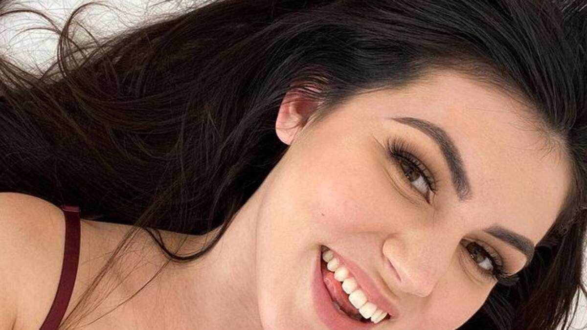 Mikaela Pascal's biography: age, height, boyfriend, movies - Legit.ng