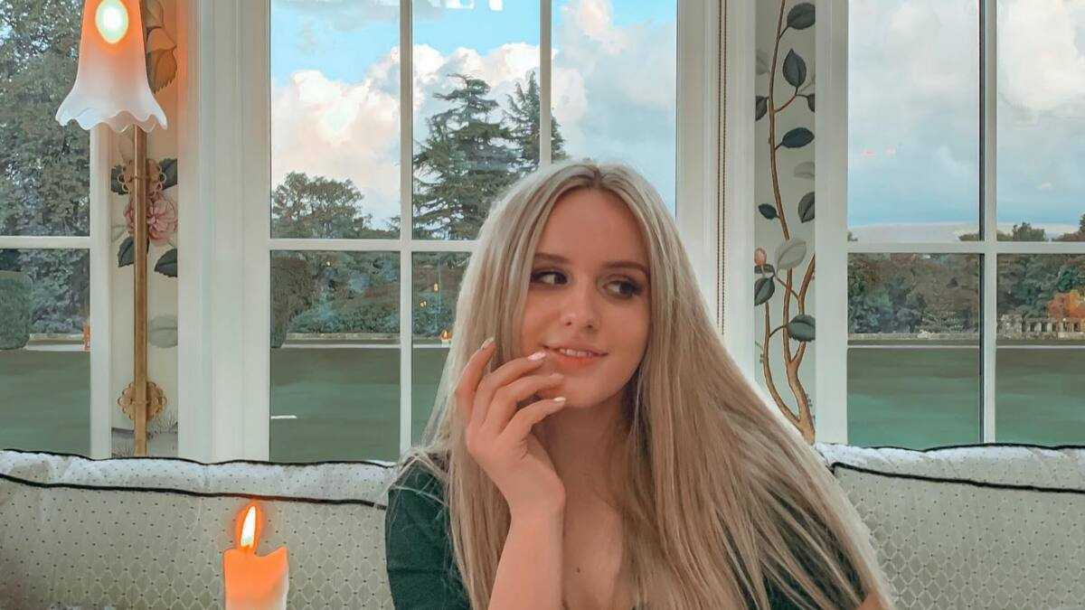 Blair Walnuts’ biography age, height, real name, partner, weight loss