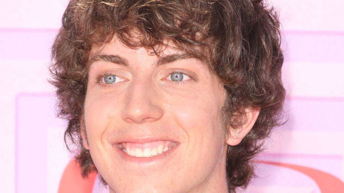 Taran Noah Smith now: age, height, net worth, wife, death rumors - Legit.ng