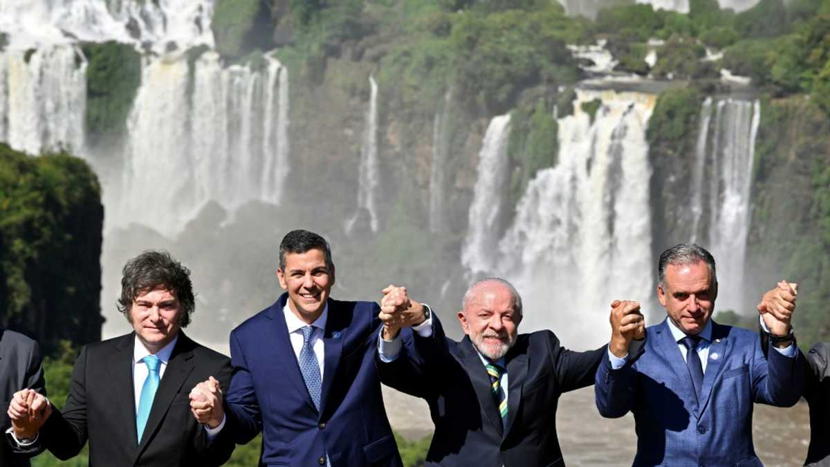 Brazil's Lula asks EU to show 'courage' and sign Mercosur trade deal