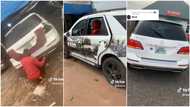 Man upgrades Mercedes Benz ML350 2008 to 2013 model, changes side mirrors, reconstructs body