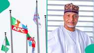 Breaking: Trouble in APC as 12 ward executives join top senator to defect ahead of 2027 election