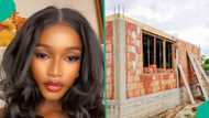 Lady flees after entering uncompleted building to "poo": "I met a woman living there with twins"