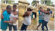 Nigerian young lady gets surprise appearance on graduation day as elder comes to celebrate with her