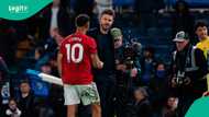 Manchester United's Michael Carrick celebrates hard-fought 1-0 victory against Chelsea