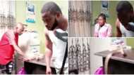 Japa mode: Nollywood actor runs for dear life after massive snake was brought into his scene