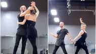 Oyinbo dance wey dey totori body: 2 young people tackle each other on the dance floor, sweet video wows many