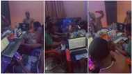 Na juju we dey use, no be grace - Nigerian man says in video as he sits with other people working on laptops