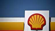Shell net profit retreats on lower energy prices