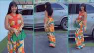 "I have never seen this kind of beauty": Fair lady with clean skin catwalks stylishly in video