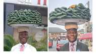 US lecturer gives uniquely dressed Agigi hawker N350,000 for his marketing style