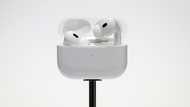 US says new Apple AirPods can be hearing aids