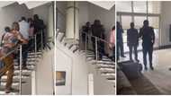'Big man' resists security men evicting him from Banana island house for allegedly owing rent, videos emerge