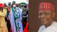 Cece-Kuce Yayin da Gwamna Ganduje Yasa Ƙafa Ya Take Hoton Madugun Kwankwasiyya, Rabi'u Musa Kwankwaso
