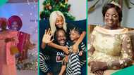 Simi’s mum, Deja, Adekunle Gold & his mother join her on stage at album listening party, clip trends