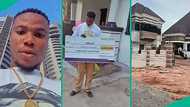 Satisfied house owner gifts his engineer N1 million for hard work in building project, video trends