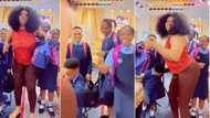 Overjoyed mum dances with 4 children as school resumes after long holiday, video trends