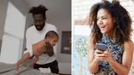 Fun dad has the internet in stitches after sharing video of him making his baby dance: “Girl got moves”