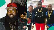 Davido’s aide Spesh posts photo of OBO, Wizkid with cryptic message, raises concerns: “E don late”