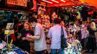 Weak yen boosts tourist wallets in Japan