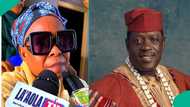 Video of Ogogo's 1st wife mourning him triggers reactions: "Filming someone in her vulnerable state"