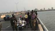 Horrific scene as young lady jumps into lagoon at third mainland bridge in Lagos