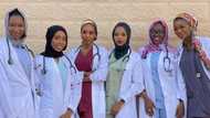 All girls squad: Beautiful lady and friends become doctors same day, their beautiful photo goes viral