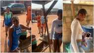 Very beautiful ladies accept young man's offer to eat bread & beans, quickly enter restaurant in video