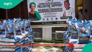 Bikin sallah: Gwamna Zulum ya raba shinkafa mai dauke da hoton Tinubu