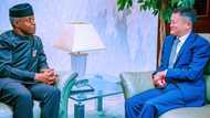 Richest man in China arrives in Abuja, meets Osinbajo (photo)