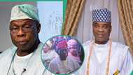 Obasanjo makes money rain on K1 De Ultimate, video trends online: “So Wasiu can hail OBJ?”
