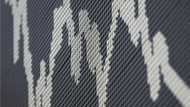 Asian markets struggle as focus turns to US inflation
