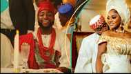 Davido caught in the act as he looks helplessly at Chioma's behind, peeps react: "A finished man"