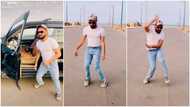 "I no be client": Oyinbo man gives smooth legwork to Nigerian song, "abandons" his car on the road in video