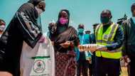 Coronavirus: Yadda gwamnatin Najeriya ke ciyar dalibai a gidajen iyayensu