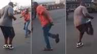 Video shows moment 2 men dance on the road, express happiness without minding who's watching them