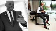 No be iPhone 12 Pro Max: Nigerians react to billionaire Tony Elemelu using old phone in viral photo