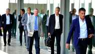 Alex Ferguson makes big statement about Wenger as Frenchman wins big award in England