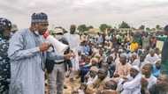 Zulum ya kai ziyara Damasak, ya bai wa gidaje 674 tallafi tare da duba aikin gidaje 1,000 (Hotuna)