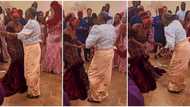 We go gather rock this tarty: Grandma in refuses to leave stage, dances with swag, challenges youths in video