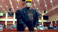 Wawurar dukiya : EFCC tana bincikar ministan Buhari da wani daraktan ma'aikatarsa