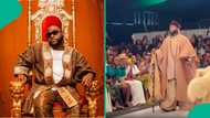 Davido walks runway at Lagos Fashion Week, crowd go gaga as they spot 30BG boss: “Humble rich man”