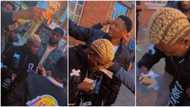 Portable in London: Don’t pick my money, singer shouts as he storms Peckham, happy fans rain pounds on him