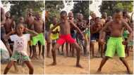 Kids dance with amazing strength to Yemi Alade's Tell Somebody song, make funny faces in viral video