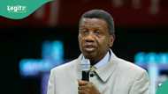 Nigerians react as Adeboye preaches gratitude amid hardship: “How about politicians stealing?”