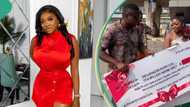 "Welcome": Papaya Ex receives royal reception, N10m, money bouquet from fans as she arrives Nigeria