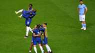 Stunning video of Kurt Zouma lifting N'Golo Kante up during Chelsea's UCL celebrations emerges